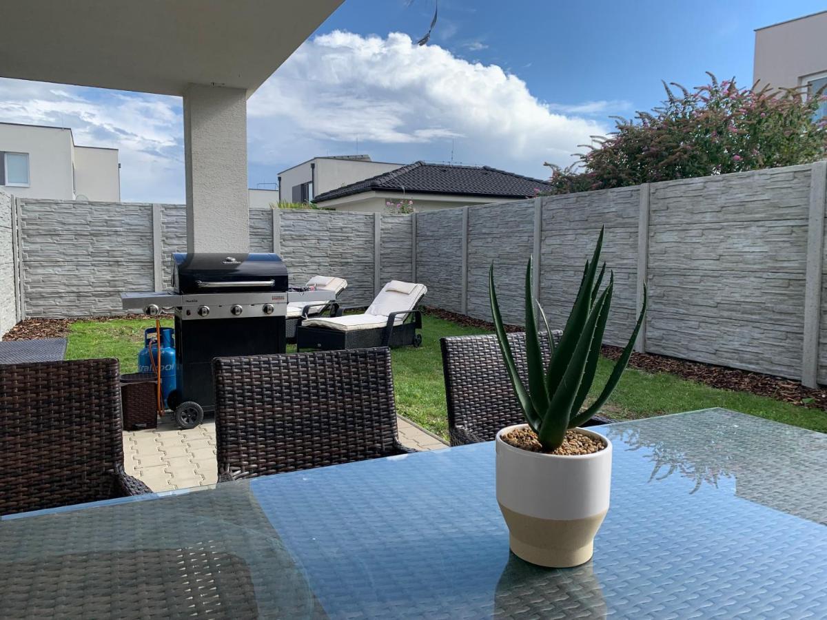 Ferienwohnung Modern 2 Bed House Near Bratislava With Parking Rovinka Exterior foto